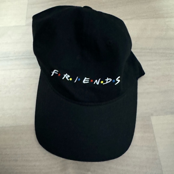 Friends strap back hat - Picture 1 of 2